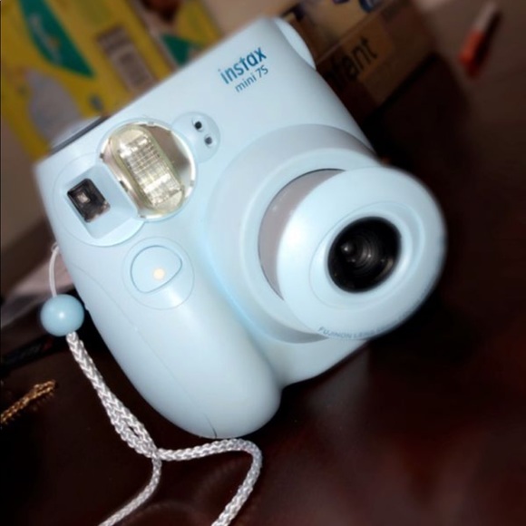 Instax mini 75 camera - Picture 4 of 4